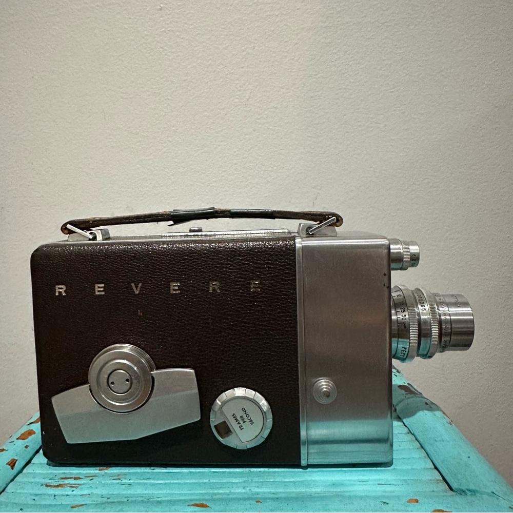 Vintage Revere 36 16mm Film Footage Black & White Camera UNTESTED